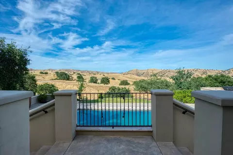 Exterior - 9481 Perrett Rd, Patterson, CA 95363 photo 11 of 20