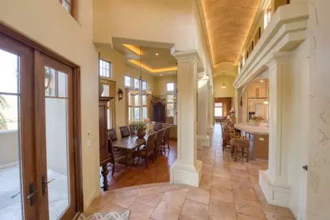 Entry Way - 9481 Perrett Rd, Patterson, CA 95363 photo 3 of 6