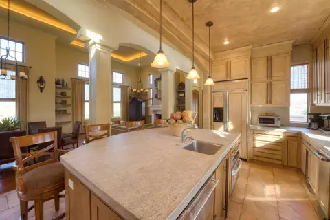 Kitchen - 9481 Perrett Rd, Patterson, CA 95363 photo 1 of 3