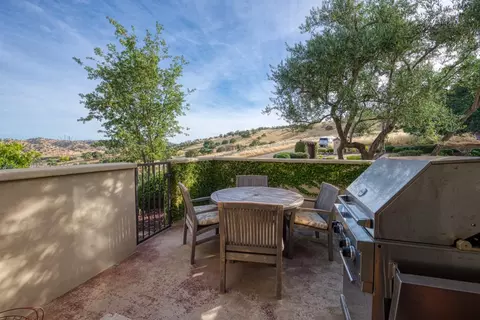 Exterior - 9481 Perrett Rd, Patterson, CA 95363 photo 2 of 20