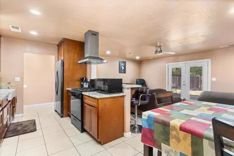 608 Church St, Modesto, CA 95357 photo 17