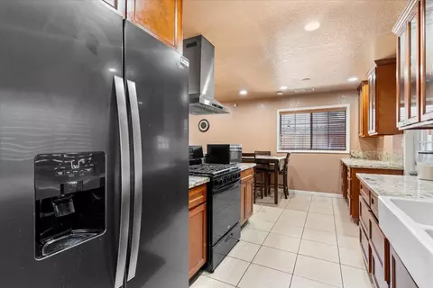 608 Church St, Modesto, CA 95357 photo 22