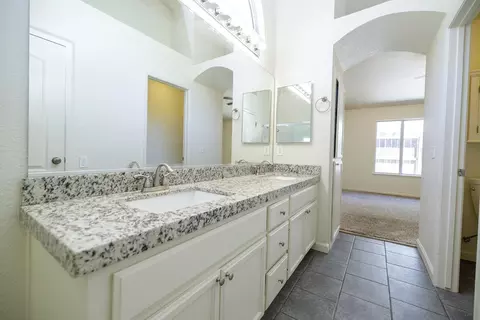 1908 Sunny Park Dr, Modesto, CA 95355 photo 15