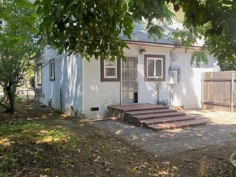 Exterior - 330 Vermont St, Gridley, CA 95948 photo 7 of 15