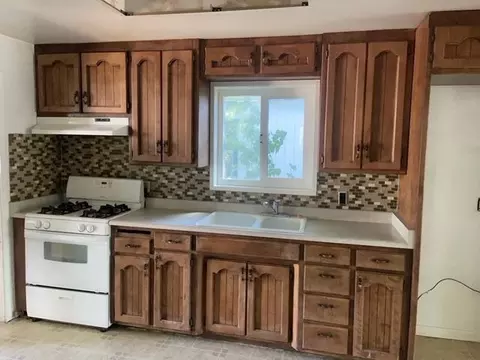 Kitchen - 330 Vermont St, Gridley, CA 95948 photo 2 of 2