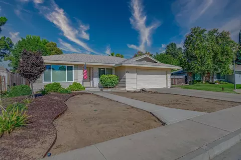 475 Gail Ct, Merced, CA 95348 photo 2