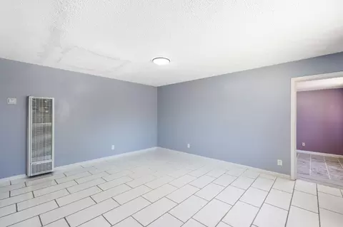 Living - 422 Arcade Blvd, Sacramento, CA 95815 photo 1 of 4