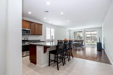 2557 Bloom Ct, Modesto, CA 95355 photo 8