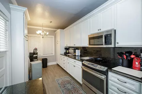 Kitchen - 1436 E Canal Dr, Turlock, CA 95380 photo 1 of 7