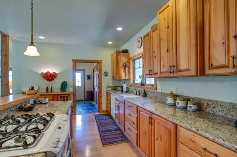 Kitchen - 22400 Clute Canyon Rd, Volcano, CA 95689 photo 6 of 7