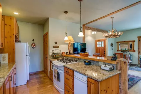 Kitchen - 22400 Clute Canyon Rd, Volcano, CA 95689 photo 4 of 7