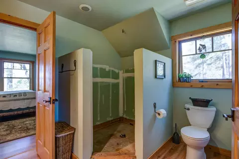 Bath - 22400 Clute Canyon Rd, Volcano, CA 95689 photo 4 of 4