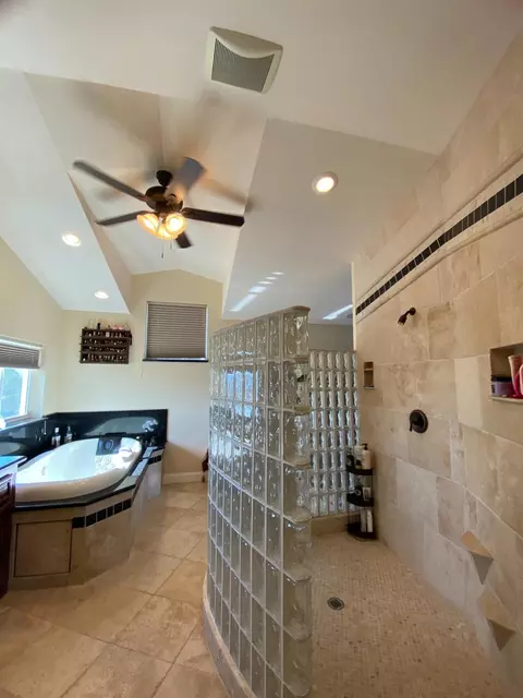 Bath - 3703 Arrowhead St, Copperopolis, CA 95228 photo 8 of 15