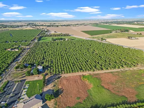 View/Area - 1754 E Las Palmas Ave, Patterson, CA 95363 photo 5 of 6