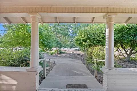 Exterior - 1754 E Las Palmas Ave, Patterson, CA 95363 photo 6 of 23