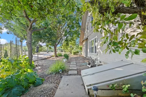 Exterior - 1754 E Las Palmas Ave, Patterson, CA 95363 photo 17 of 23