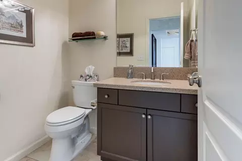 Bath - 4600 Via Verde, Modesto, CA 95357 photo 2 of 5