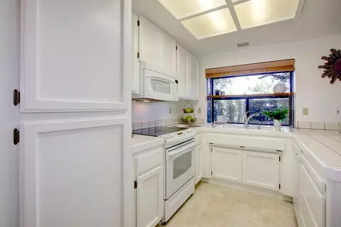 5013 Gazelle Ct, Carmichael, CA 95608 photo 16