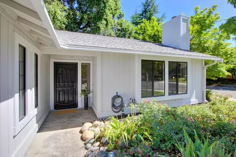 5013 Gazelle Ct, Carmichael, CA 95608 photo 3