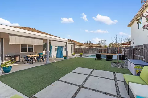 Exterior - 1809 Somersby Ln, Ceres, CA 95307 photo 11 of 12