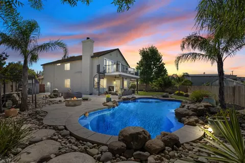 Exterior - 8436 Arrowroot Cir, Antelope, CA 95843 photo 2 of 25