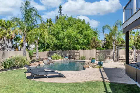 Exterior - 8436 Arrowroot Cir, Antelope, CA 95843 photo 15 of 25