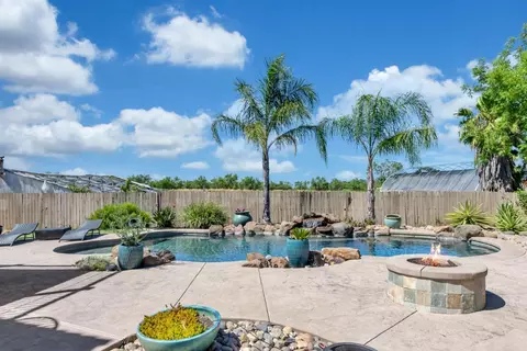 Exterior - 8436 Arrowroot Cir, Antelope, CA 95843 photo 18 of 25