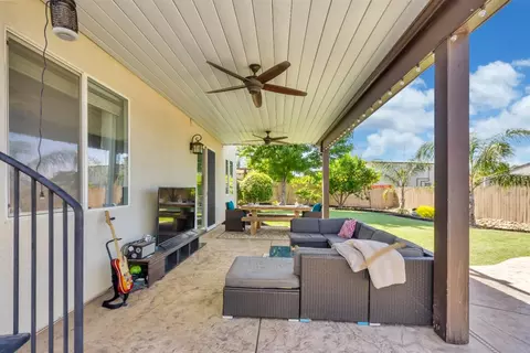Exterior - 8436 Arrowroot Cir, Antelope, CA 95843 photo 17 of 25