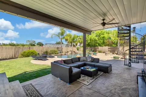 Exterior - 8436 Arrowroot Cir, Antelope, CA 95843 photo 10 of 25