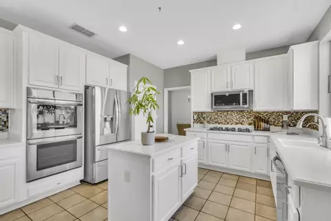 Kitchen - 8436 Arrowroot Cir, Antelope, CA 95843 photo 1 of 7