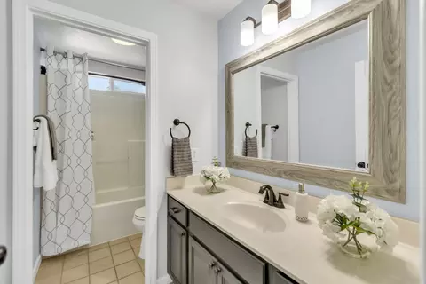 Bath - 8436 Arrowroot Cir, Antelope, CA 95843 photo 5 of 7