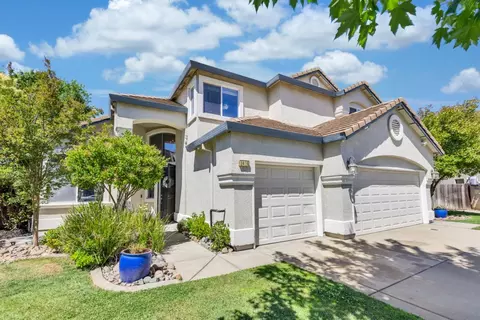 Exterior - 8436 Arrowroot Cir, Antelope, CA 95843 photo 5 of 25