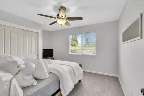 Bedroom - 8436 Arrowroot Cir, Antelope, CA 95843 photo 3 of 7