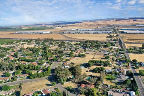 View/Area - 16310 W Tsirelas Dr, Tracy, CA 95304 photo 1 of 7