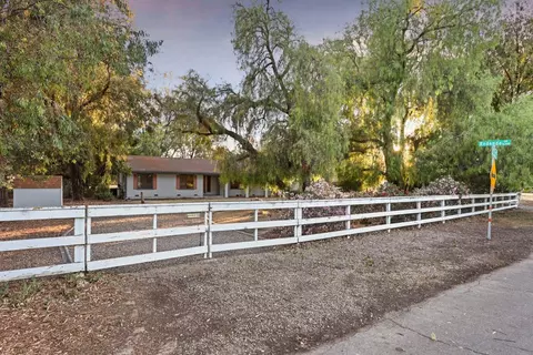 Exterior - 16310 W Tsirelas Dr, Tracy, CA 95304 photo 19 of 24