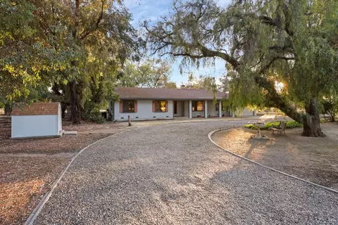 Exterior - 16310 W Tsirelas Dr, Tracy, CA 95304 photo 15 of 24