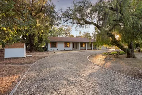 Exterior - 16310 W Tsirelas Dr, Tracy, CA 95304 photo 18 of 24