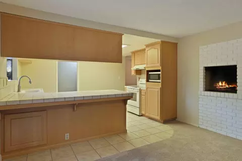 Living - 16310 W Tsirelas Dr, Tracy, CA 95304 photo 2 of 5