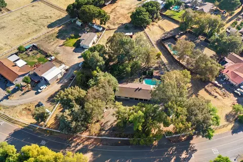 View/Area - 16310 W Tsirelas Dr, Tracy, CA 95304 photo 7 of 7