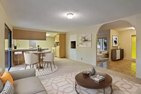 Living - 16310 W Tsirelas Dr, Tracy, CA 95304 photo 4 of 5