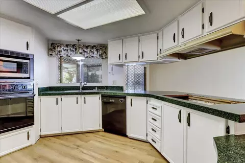 10065 Grinding Rock Dr, Grass Valley, CA 95949 photo 11