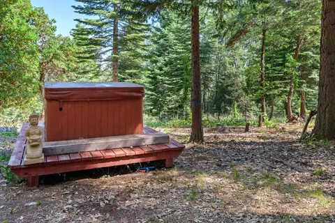13696 Lightning Tree Rd, Nevada City, CA 95959