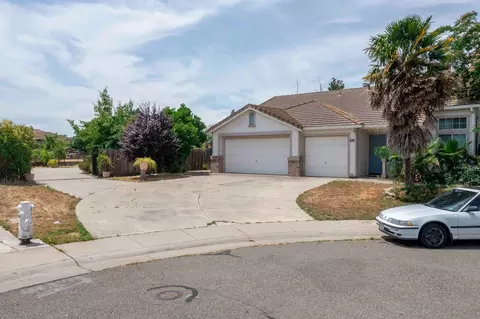 8700 Boston Ivy Pl, Elk Grove, CA 95624