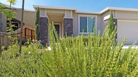 2108 Leo St, Manteca, CA 95336 photo 1