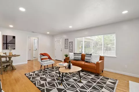 Living - 5213 Marconi Ave, Carmichael, CA 95608 photo 4 of 5