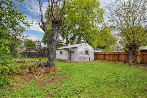 Exterior - 5213 Marconi Ave, Carmichael, CA 95608 photo 12 of 22