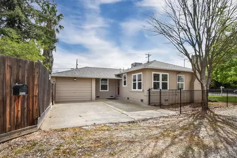Exterior - 5213 Marconi Ave, Carmichael, CA 95608 photo 8 of 22