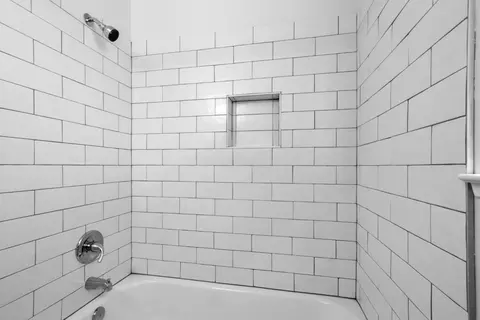 Bath - 5213 Marconi Ave, Carmichael, CA 95608 photo 2 of 3