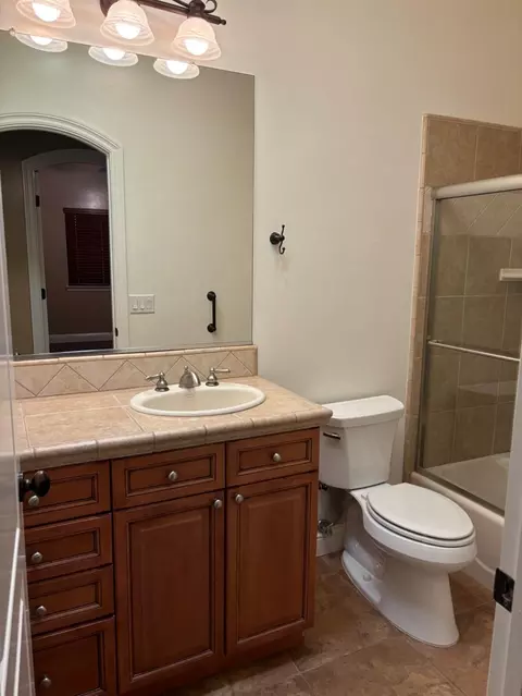 1293 Lakeshore Dr, Lodi, CA 95242 photo 9