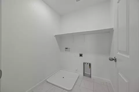 805 Bromley, Patterson, CA 95363 photo 21